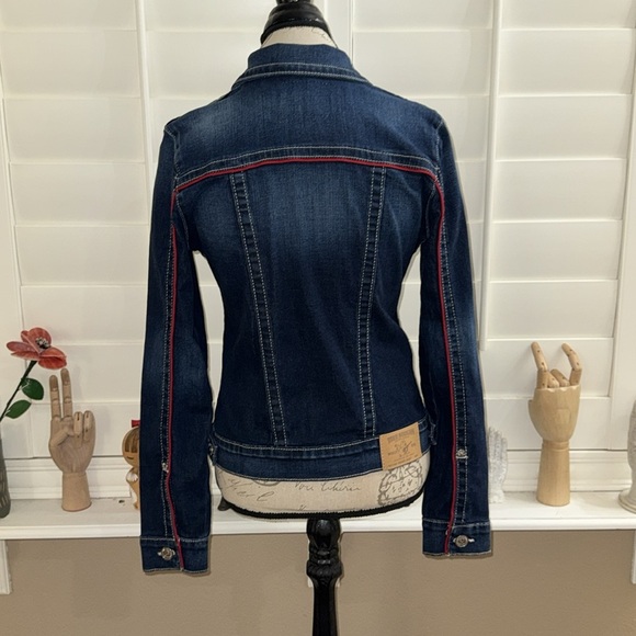 True Religion PIPED TRUCKER DENIM JACKET in Night Lights - Picture 5 of 12